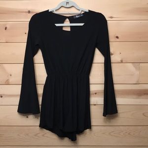 Short black long sleeved romper
